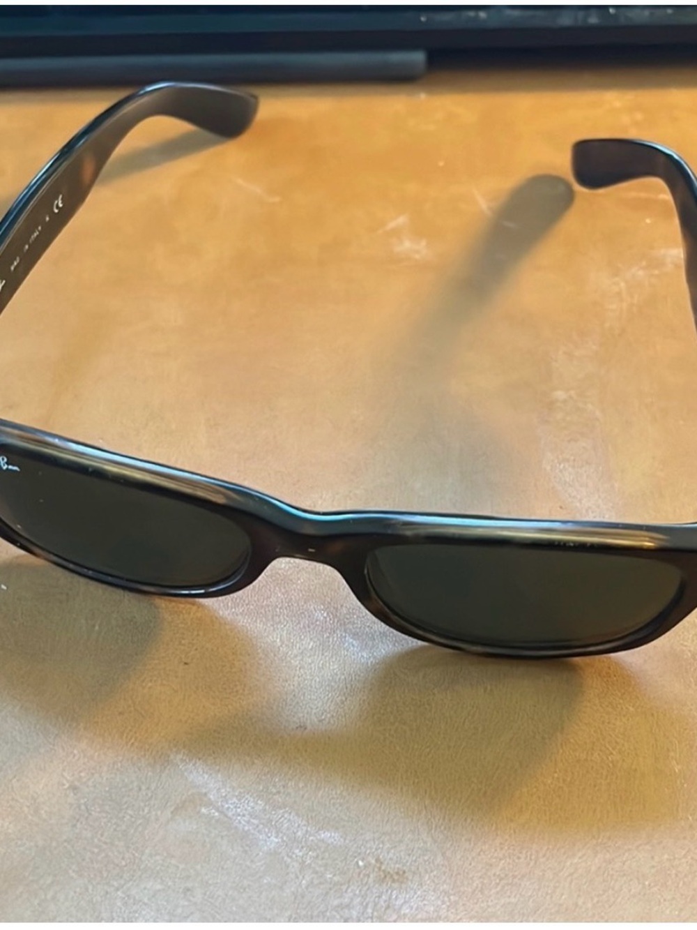 Ray Ban New Wayfarer Tortoise Shell